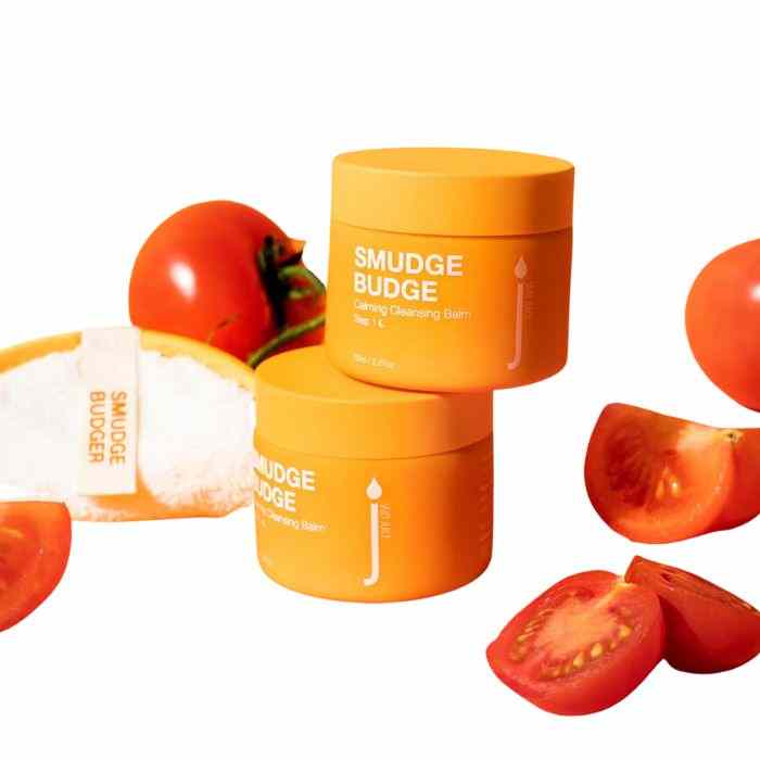 Makeup and Beauty Lounges Smudge Budge Calming Cleansing Balm by Skin Juice available to shop instore or online at our beauty salon in Moonee Ponds. Afterpay Available and Free Shipping on orders over $100
