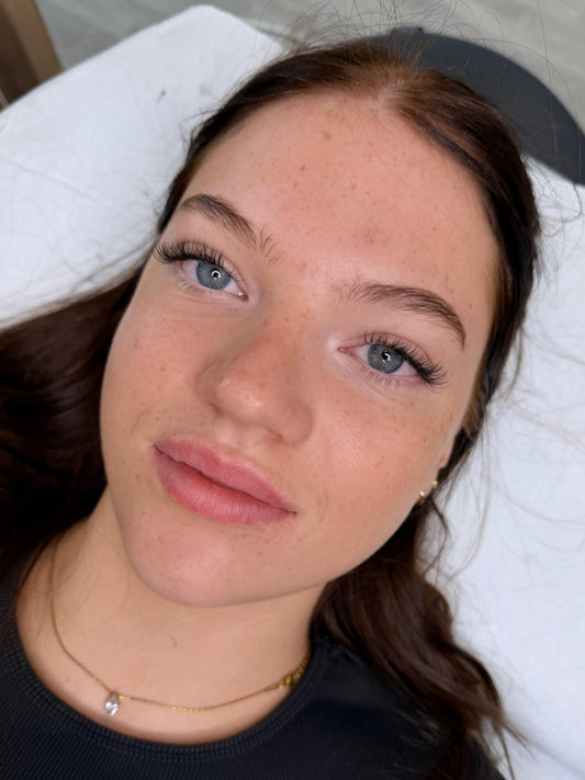 Classic vs Hybrid vs Volume Lash Extensions — Which Is Right for You?
