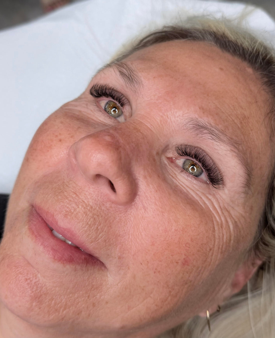LED Lash Extensions: The Future of Longer-Lasting, Healthier Lashes